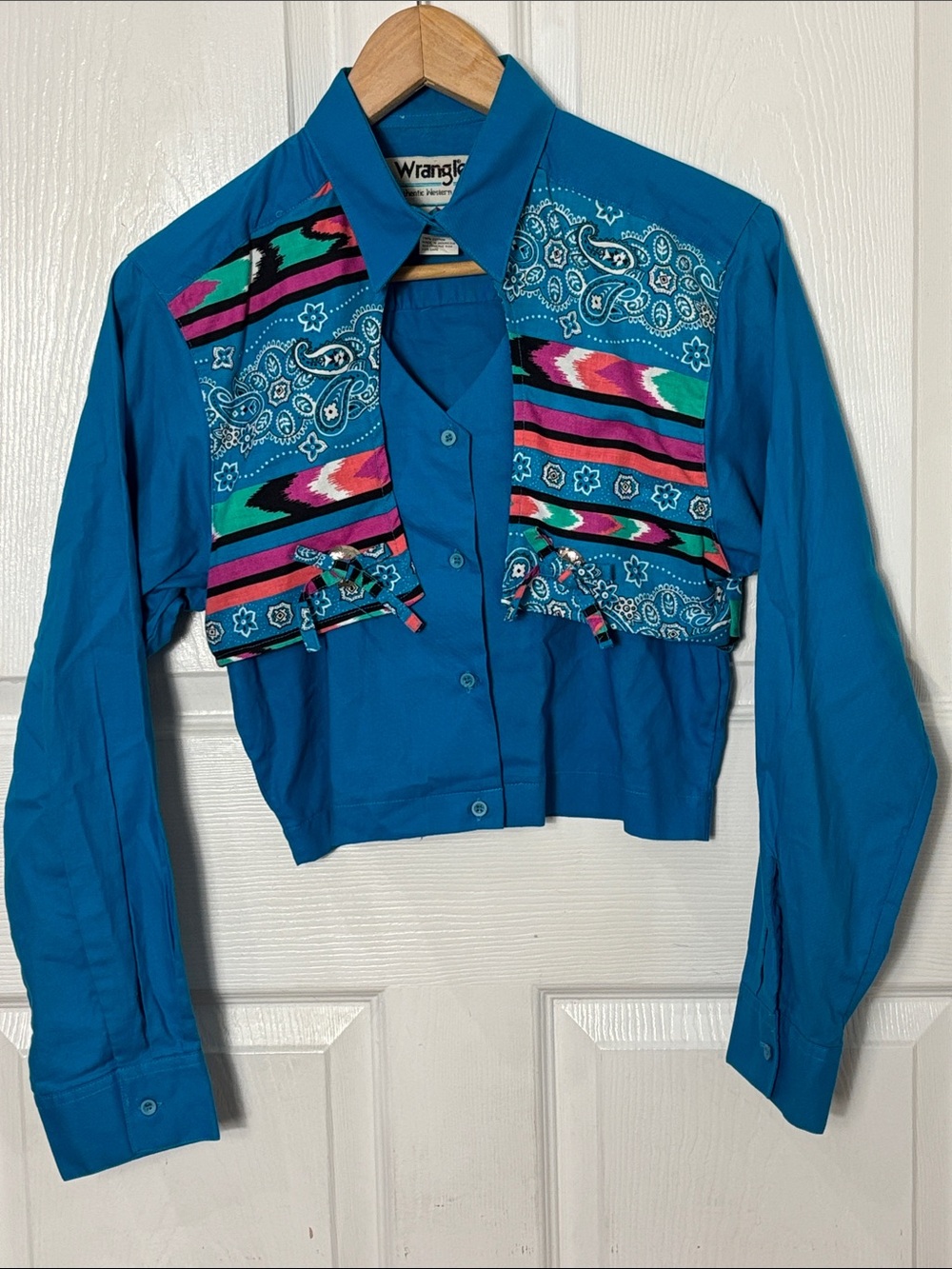 Vintage Wrangler Blue Cropped Western Shirt Multicolor Bandana Panel Size Small